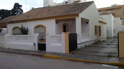 Hostal Villa Mercedes Chipiona Exterior foto