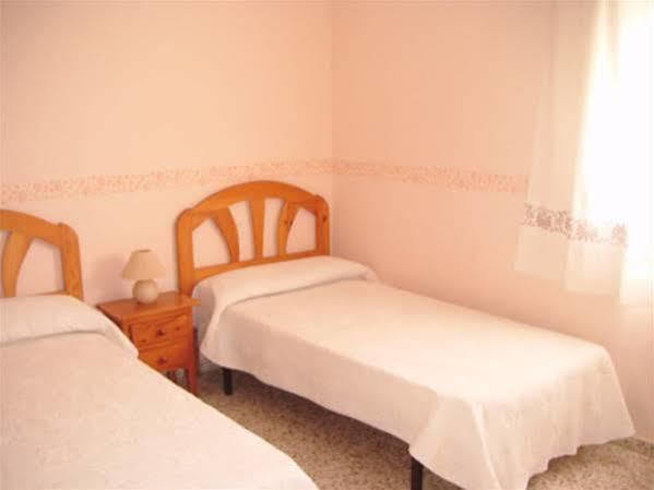 Hostal Villa Mercedes Chipiona Exterior foto